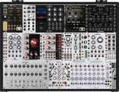2022-10 Eurorack 3 x 104 (312)